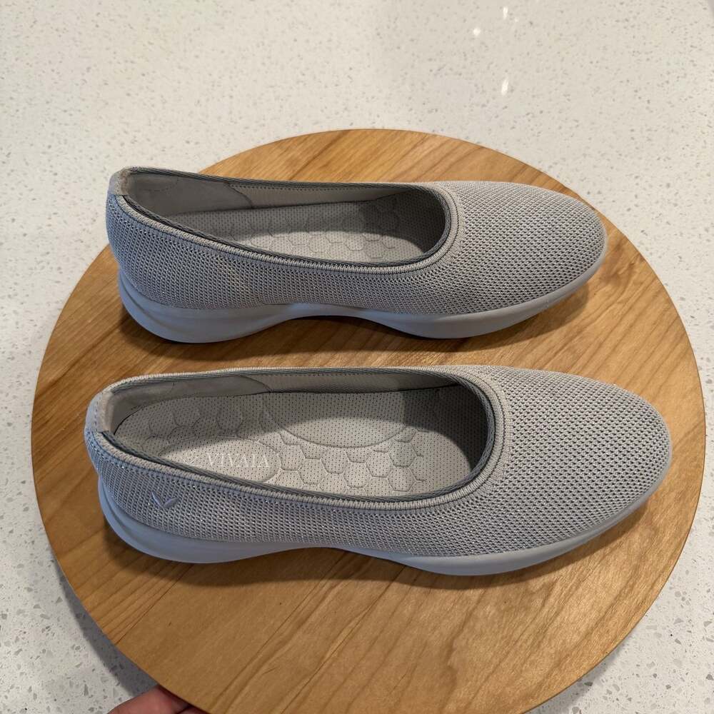 Vivaia Flats 8.5 Walker Pro Hybrid Ballet Flats Izabel Metallic Diamond Comfort